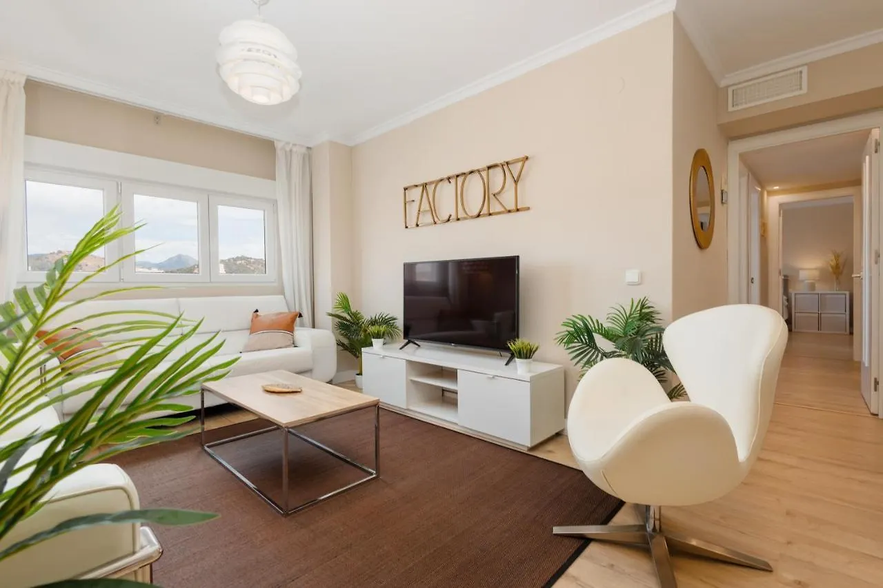 アパート In The Historic Center Of Malaga, Very Close To The Beach And The Ave Train Station, With Private Parking スペイン